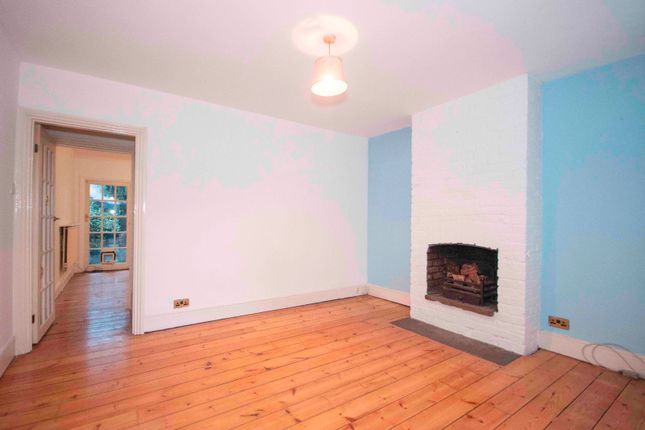 3, Glenfield Villas, Chorleywood photo 2