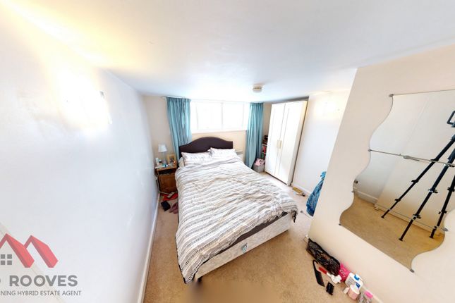 Duplex for sale in Old Hall Street, Liverpool