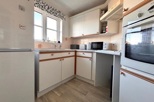 58 St Aldhelms Court, De Moulham Road, Swanage photo 2