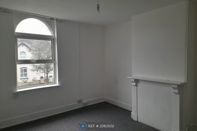 Flat to rent in The Avenue, Newton Abbot