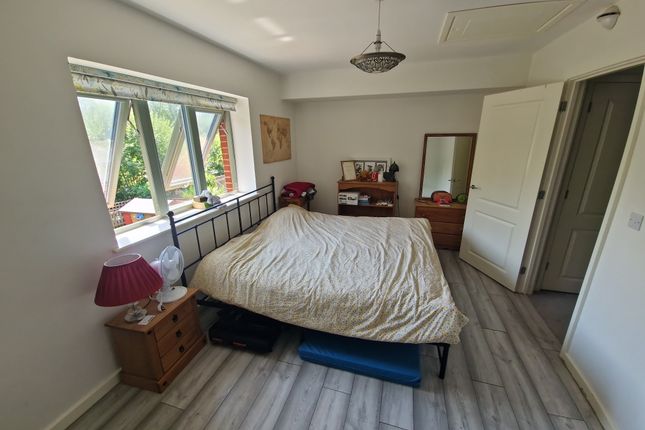 10, Lower Furlong, Sharnbrook photo 4