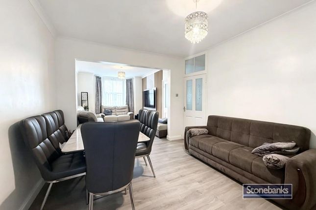 8, Bridge Road, Uxbridge photo 3