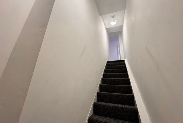 157a, Ainsworth Road, Radcliffe photo 3