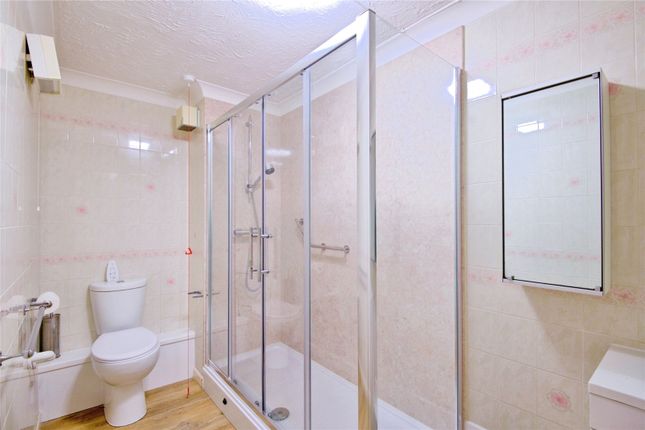 18, Nevyll Court, Thorpe Bay photo 4