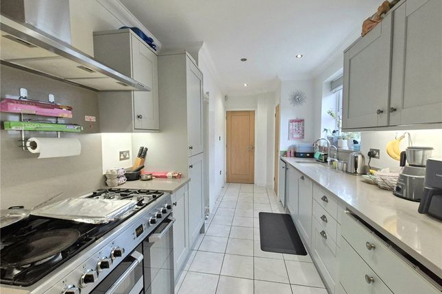 36, Gillmans Road, Kent photo 3