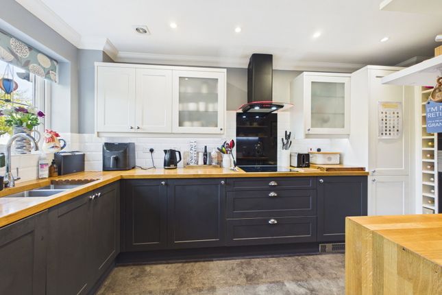 8, Ashleigh Gardens, Chatham photo 4