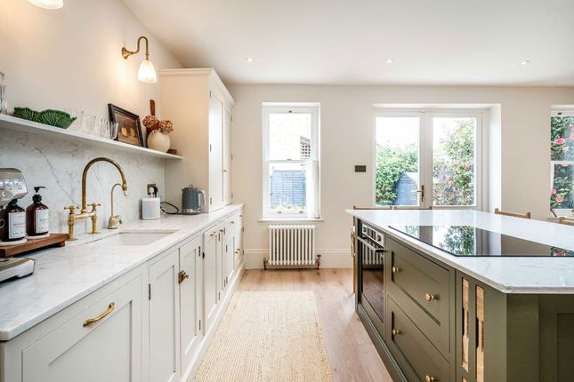 25, Ridgeway Road, Isleworth photo 3