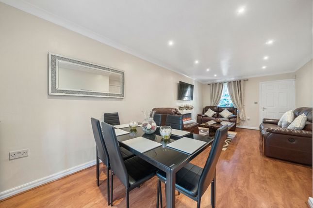62 Waltersgreen Crescent, Warrington photo 4