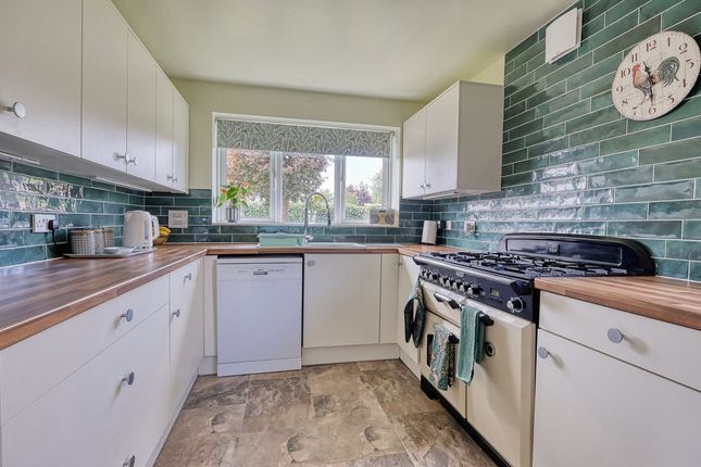 14, Ashfield Court, Scunthorpe photo 2
