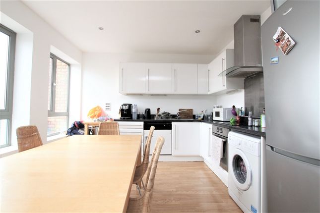 Flat 13, Gallery Apts, London photo 4
