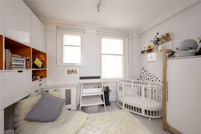Flat for sale in Kingsway, Covent Garden