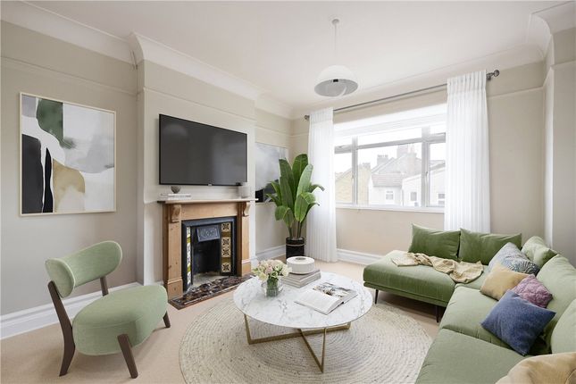 Flat for sale in Tooting Bec Common, London