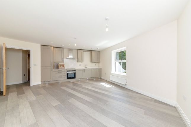 Flat 29 Bridge House,, Bridge Street, Walton-On-Thames photo 3