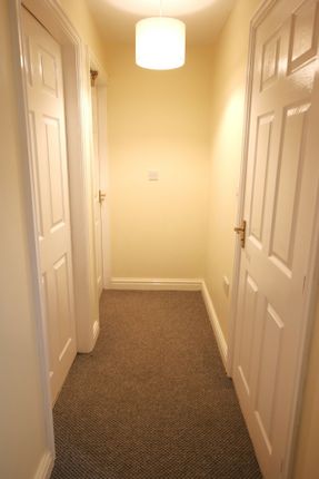 5, Weavers Court, Blackburn photo 4