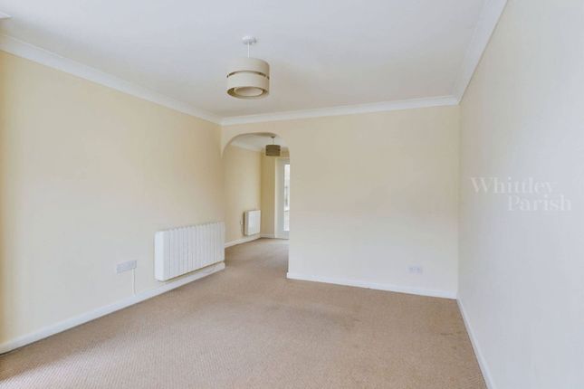 8, St. Nicholas Close, Norwich photo 4