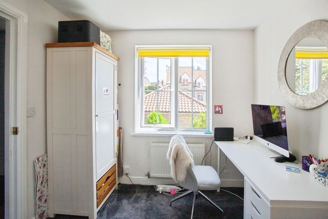 19, Bennett Croft, SHEFFIELD photo 4