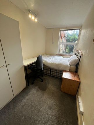 84 Hythe Hill, Colchester photo 5
