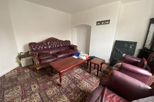 47, Verney Road, Dagenham photo 3