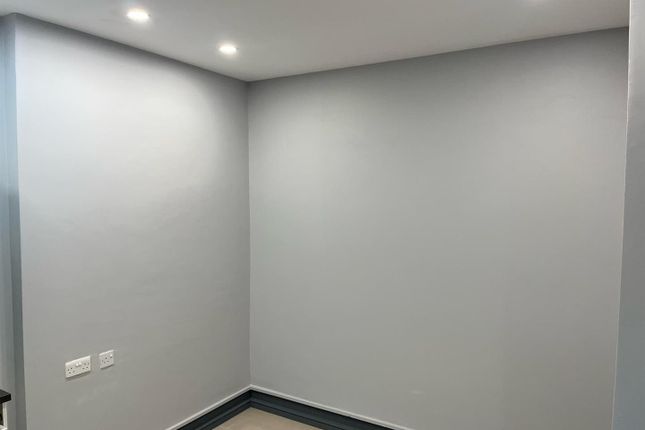 204B, Harrow View, Harrow photo 2