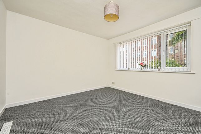 5, Midland Terrace, Merseyside photo 3