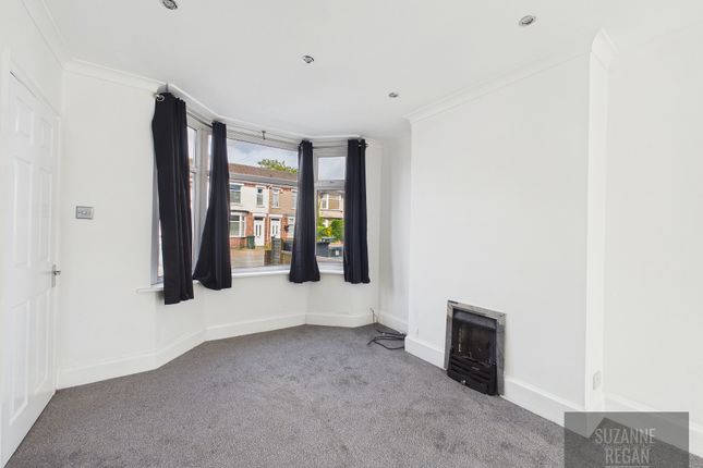 93 Middlecotes, Coventry photo 4