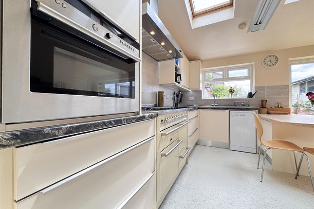 44, St. Saviours Road, St. Leonards-On-Sea photo 3