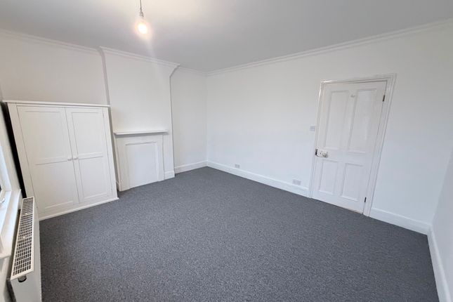 18 Spring Road, Ipswich photo 4