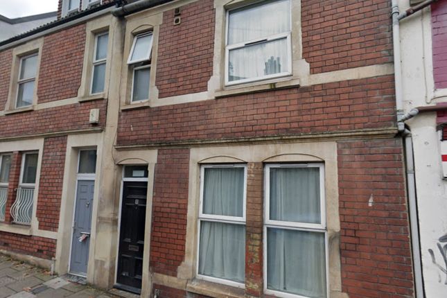 A Charming Exterior View Of A Well-Maintained Prop...