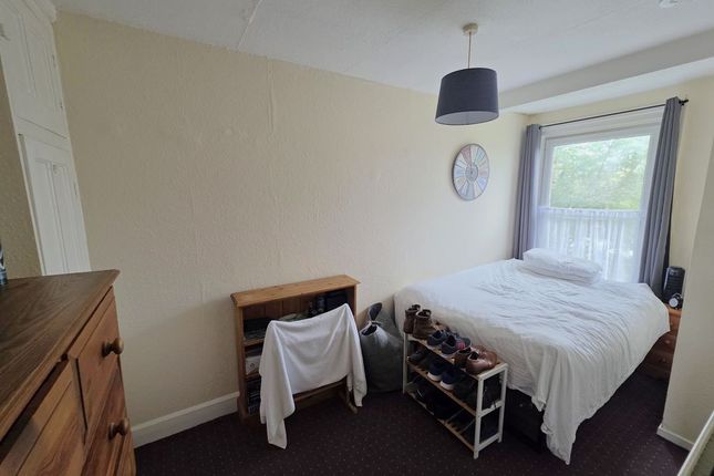 89, Carlingford Drive, Westcliff-On-Sea photo 3
