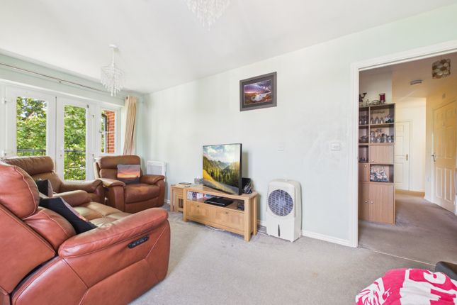 6, Calver Close, Wokingham photo 3