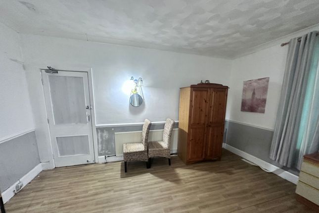 Y Foelas, Station Road, Llanrug, Caernarfon Ll55 4Be