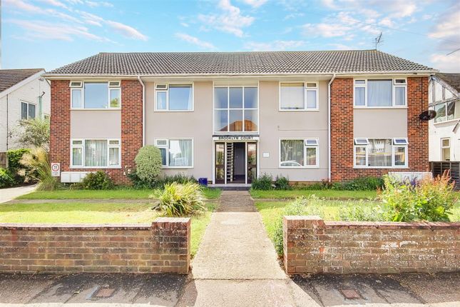 1-bed flat on Flat 7, Brooklyn Court Brooklyn Avenue, Worthing, £170,000