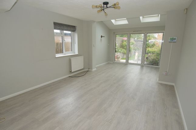 95 Noahs Ark, Sevenoaks photo 2