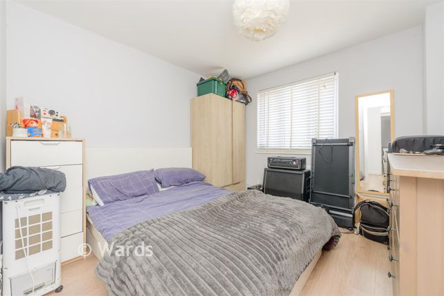43, Heatherbank Close, Dartford photo 3