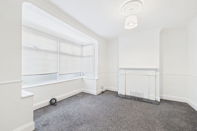 27, Oban Avenue, Hull photo 2