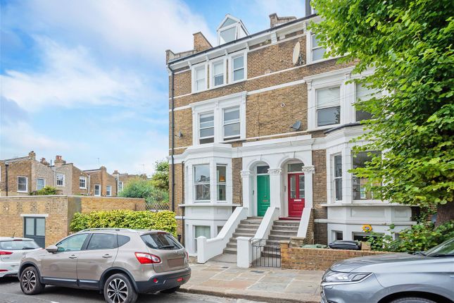 Flat to rent in Montpelier Grove, Kentish Town