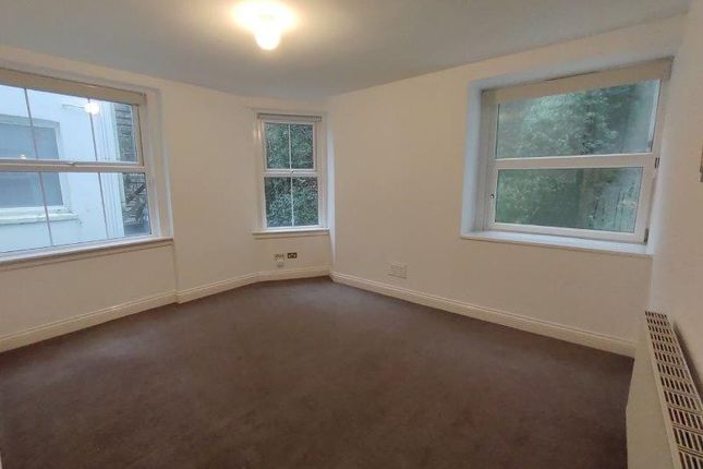 Flat 3R-25 Palace Terrace photo 3