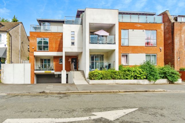Flat 8 Valley Place, 76, Croydon Road, Surrey photo 4