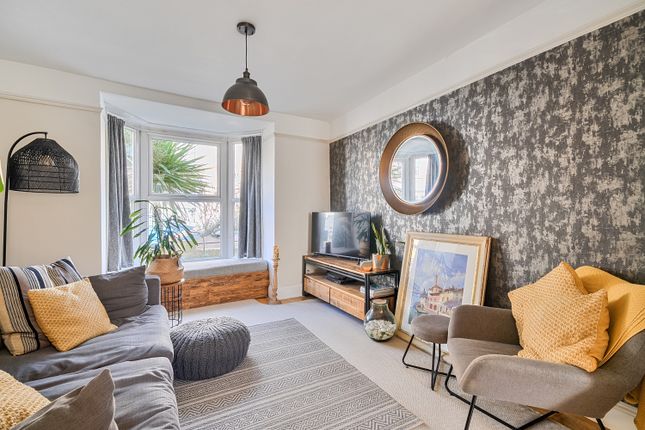 13, Gloster Road, Barnstaple photo 4