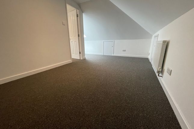 Maisonette to rent in Talbot Road, Winton, Bournemouth