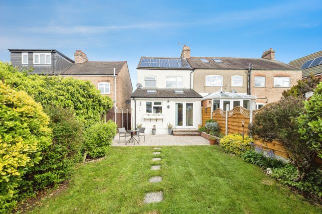 End terrace house for sale in Park Crescent, Hornchurch, Essex