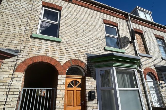 Terraced house to rent in Tindall Street, Scarborough