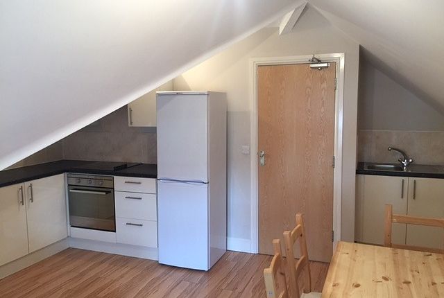 Flat 5, 12 Carlton Road, Southampton photo 3