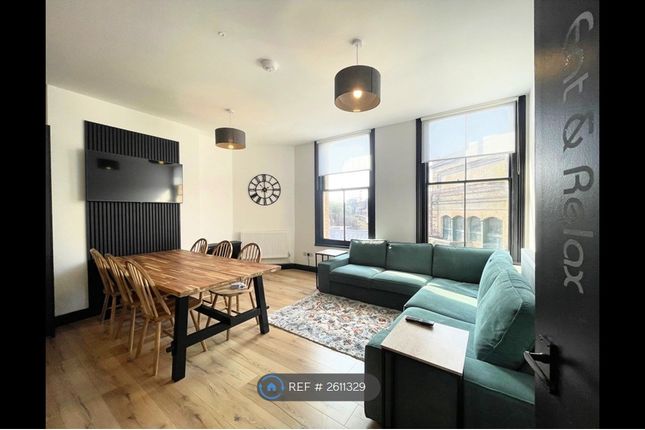 Living / Dining