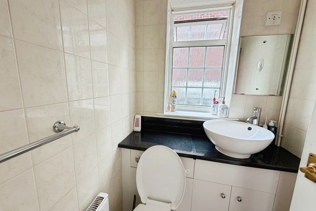 10, Briarwood Drive, Cardiff photo 5