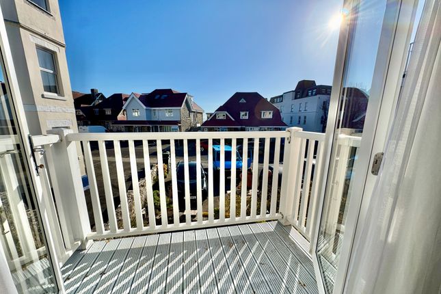 3 Seashells, 7 Burlington Road, Swanage photo 3