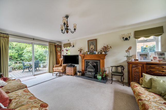 5, Bourne Way, Surrey photo 4