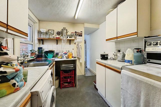 12, Vincent Street, Somerset photo 4