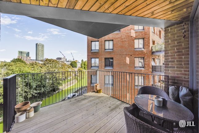 Flat 8, Caisson Moor Court, 8, Navigation Road, London photo 2