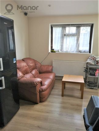Property to rent in Cambridge Road, Seven Kings